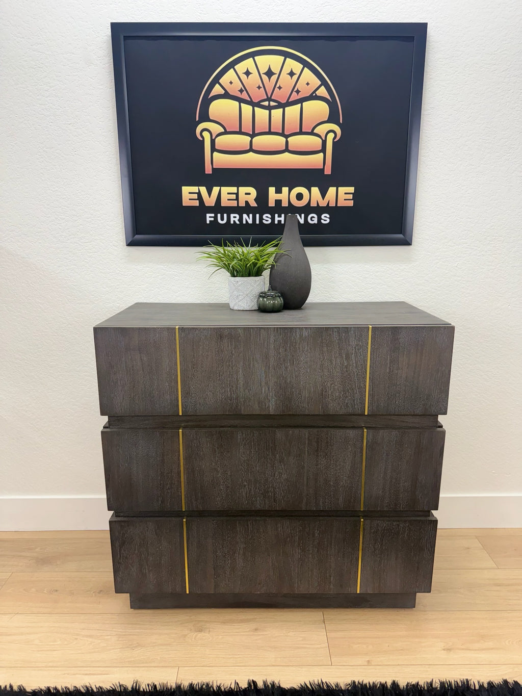 Nickalus Accent Chest - Mid-Century-Modern