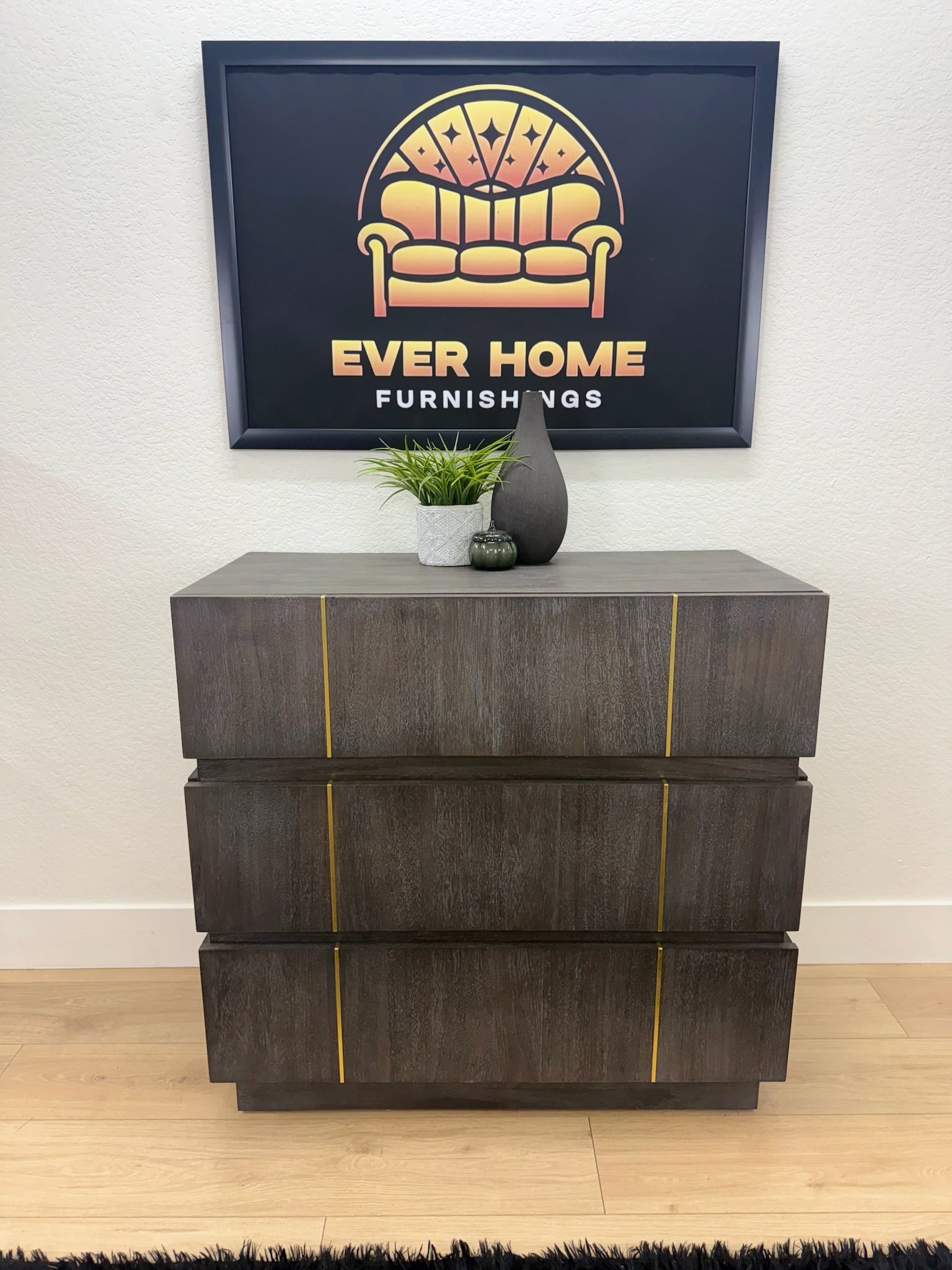 Nickalus Accent Chest - Mid-Century-Modern