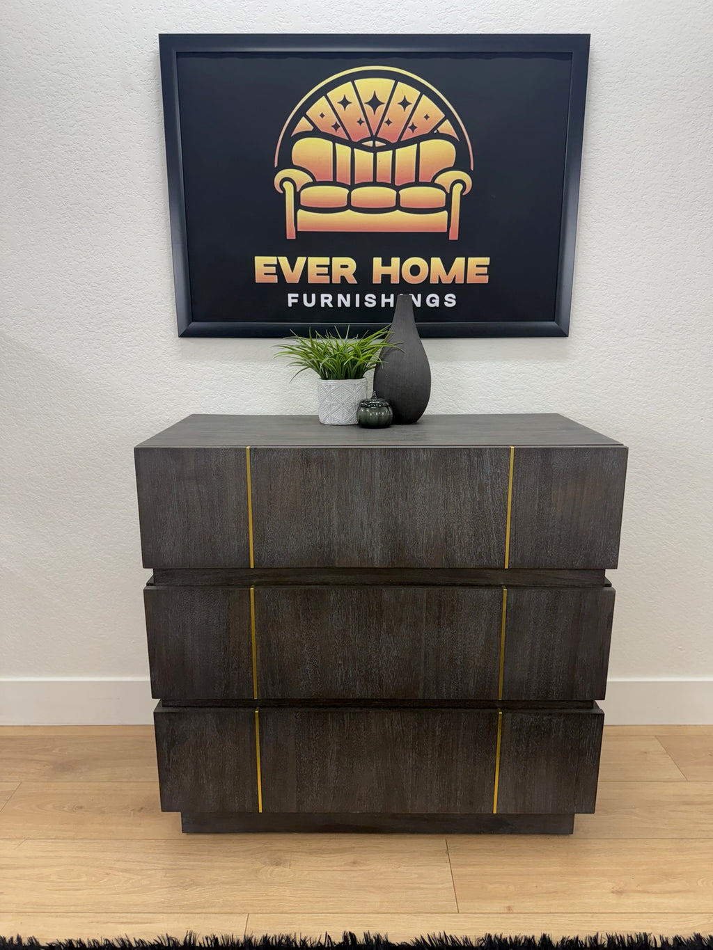 Nickalus Accent Chest - Mid-Century-Modern