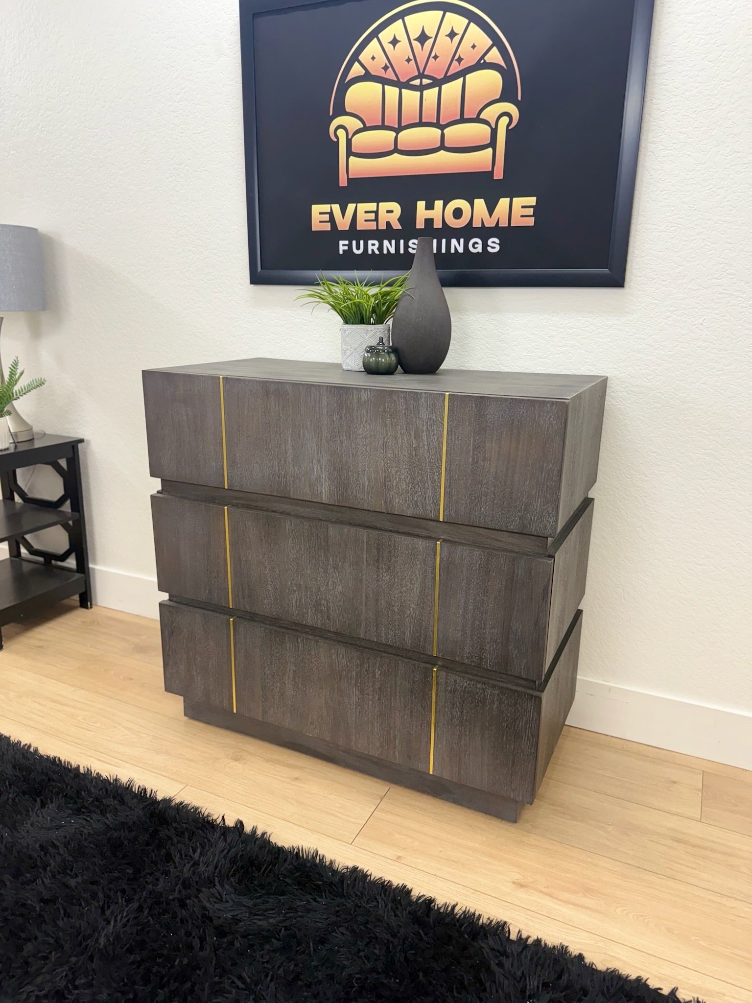 Nickalus Accent Chest - Mid-Century-Modern